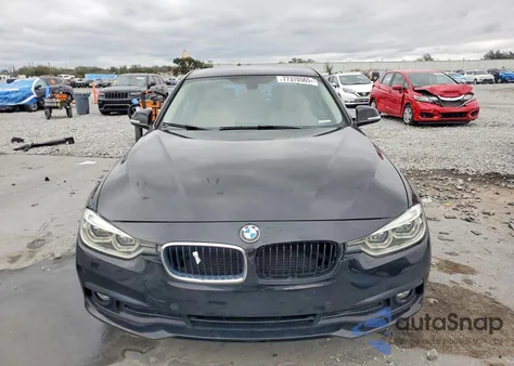 2018 BMW 320 Xi z USA, uszkodzony, nr VIN WBA8A3C5XJA488293